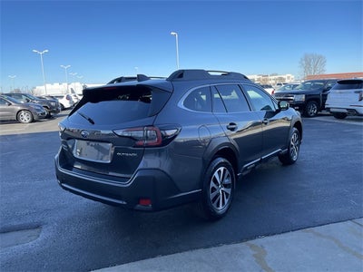 2025 Subaru Outback Premium