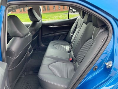 2020 Toyota Camry SE