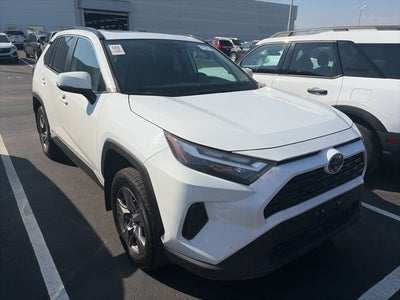 2022 Toyota RAV4 Hybrid XLE