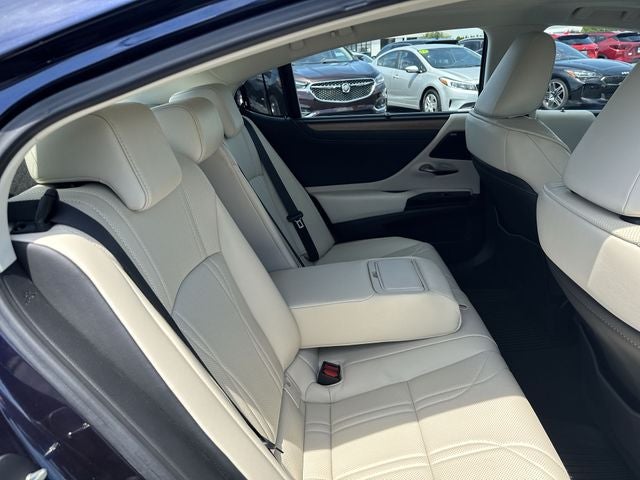 2025 Lexus ES 350 Ultra Luxury