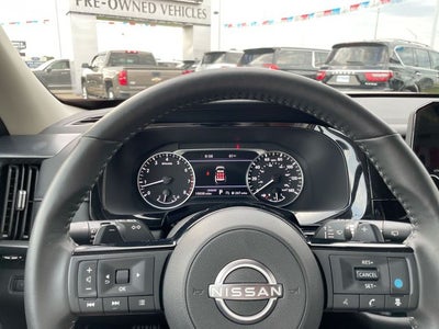 2025 Nissan Pathfinder SL