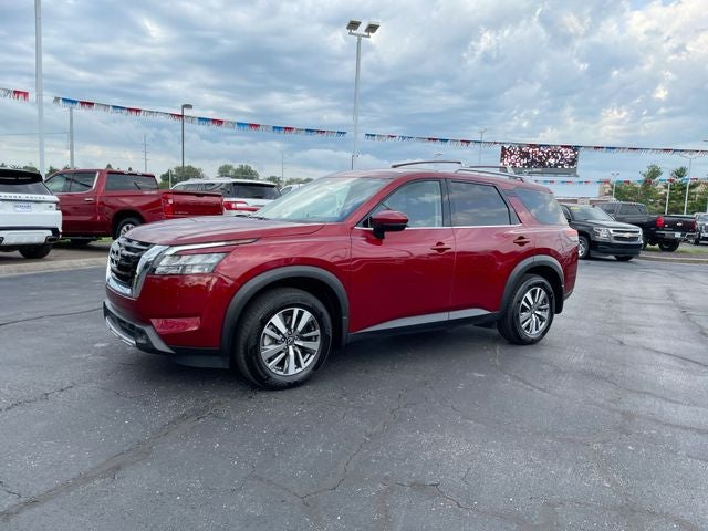 2025 Nissan Pathfinder SL