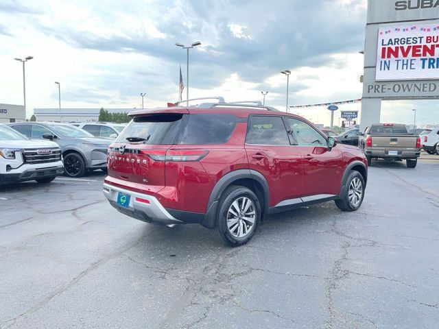 2025 Nissan Pathfinder SL
