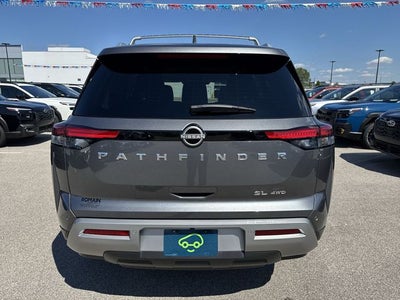 2025 Nissan Pathfinder SL