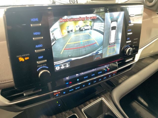 2023 Toyota Sienna Platinum 7 Passenger