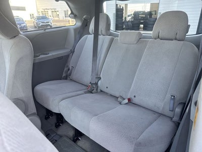 2012 Toyota Sienna LE 8 Passenger