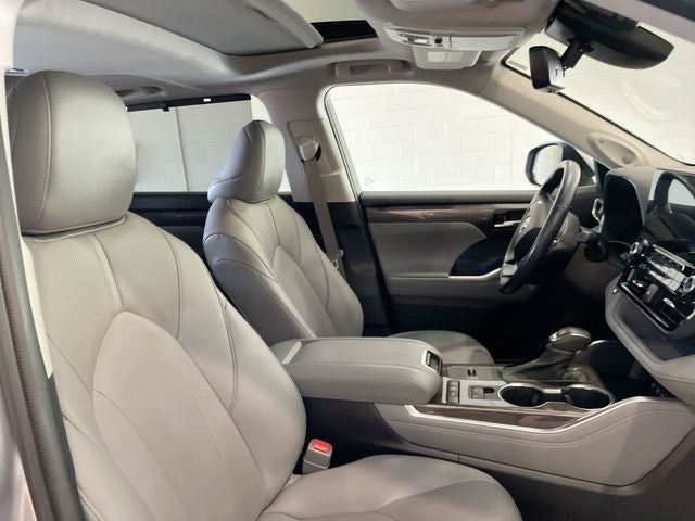 2021 Toyota Highlander Hybrid Limited