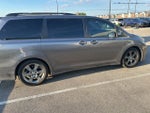 2011 Toyota Sienna SE 8 Passenger