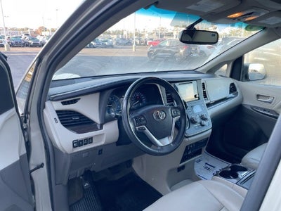 2015 Toyota Sienna XLE Premium 8 Passenger