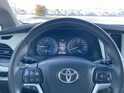 2015 Toyota Sienna XLE Premium 8 Passenger