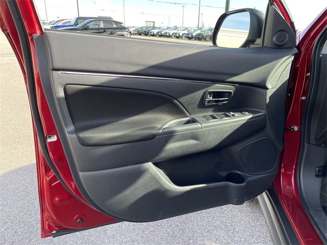 2025 Mitsubishi Outlander Sport 2.0 ES