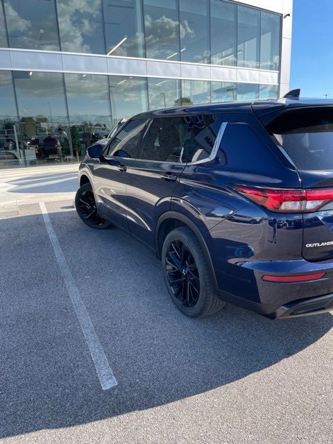 2022 Mitsubishi Outlander Black Edition