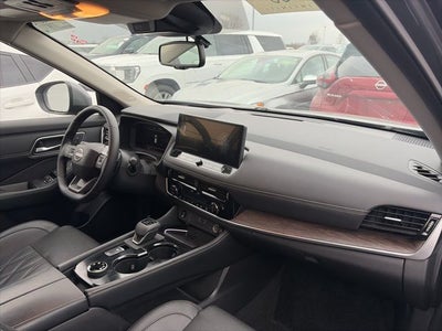 2025 Nissan Rogue Platinum