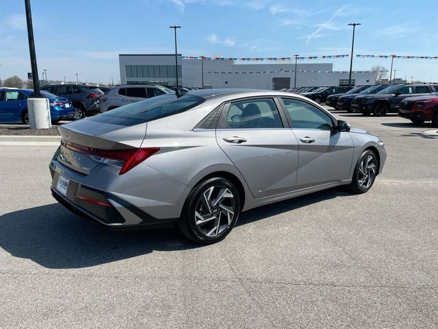 2024 Hyundai Elantra Limited