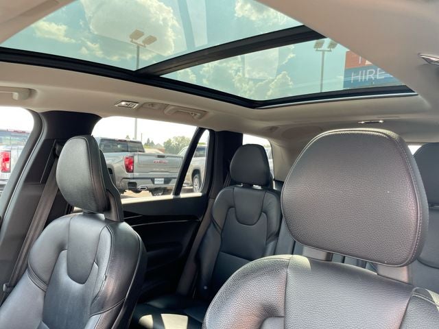 2018 Volvo XC90 T6 Momentum