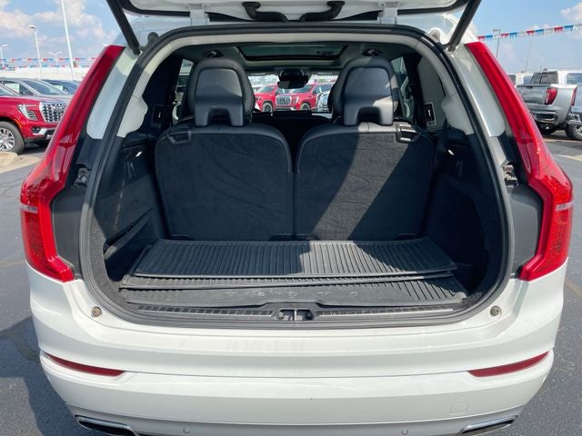 2018 Volvo XC90 T6 Momentum
