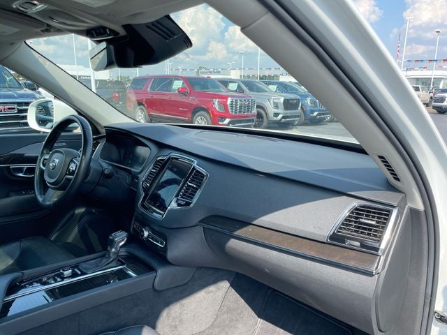 2018 Volvo XC90 T6 Momentum