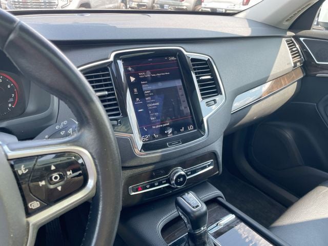 2018 Volvo XC90 T6 Momentum