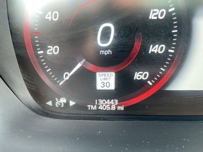2018 Volvo XC90 T6 Momentum