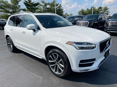2018 Volvo XC90 T6 Momentum