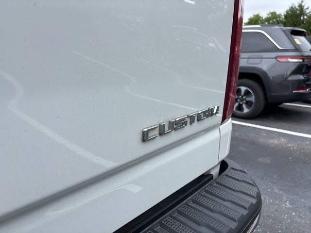 2022 Chevrolet Silverado 2500HD Custom