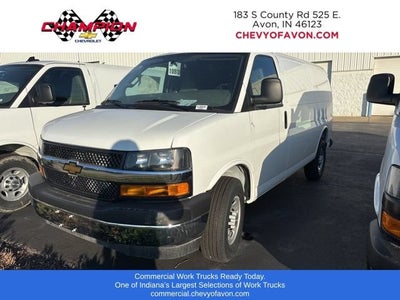 2025 Chevrolet Express Cargo WT