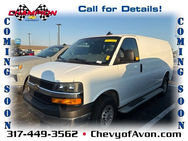 2025 Chevrolet Express Cargo WT