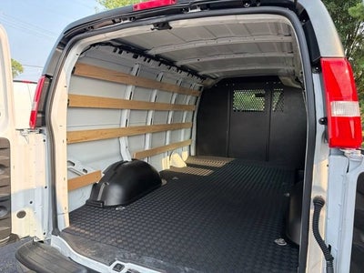 2025 Chevrolet Express Cargo WT