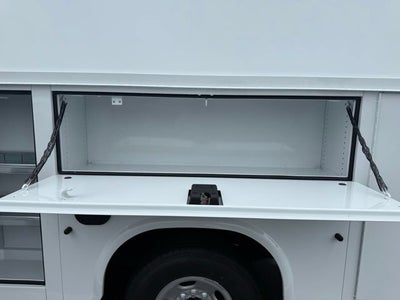 2025 Chevrolet Express Cutaway 3500 1WT