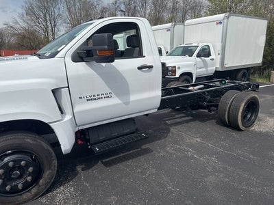 2024 Chevrolet Silverado 5500 HD Work Truck