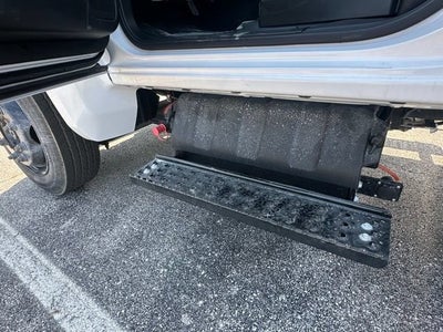 2024 Chevrolet Silverado 5500 HD Work Truck