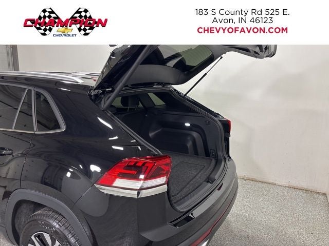 2024 Volkswagen Atlas Cross Sport 2.0T SE