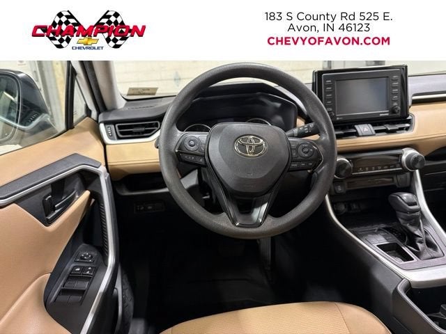 2022 Toyota RAV4 LE