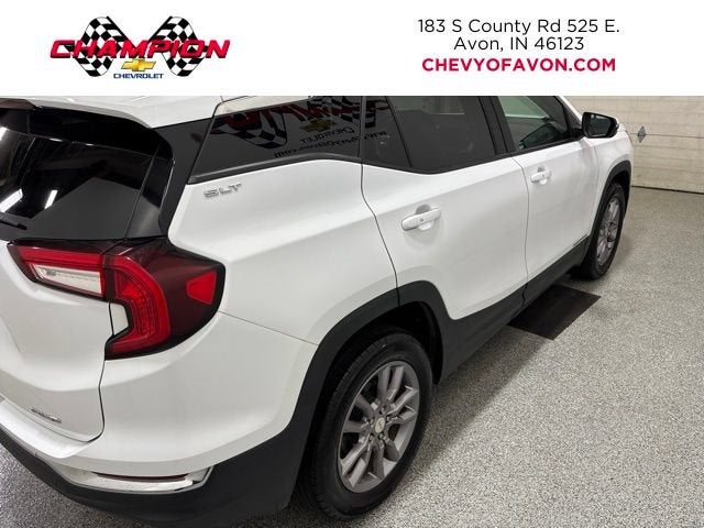 2024 GMC Terrain SLT