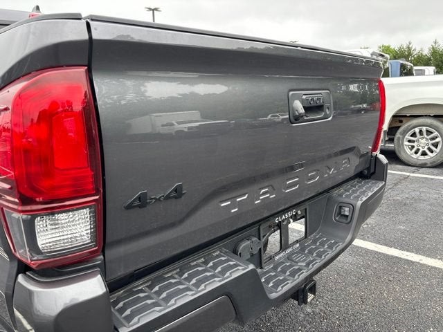 2022 Toyota Tacoma 4WD SR