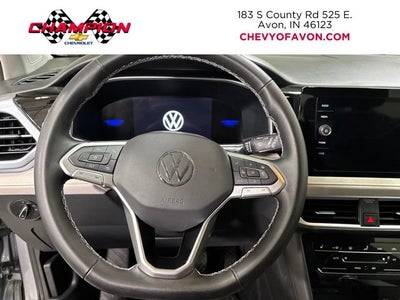 2025 Volkswagen Taos SE