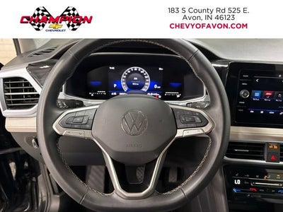 2025 Volkswagen Taos SE