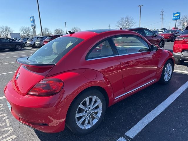 2019 Volkswagen Beetle 2.0T SE