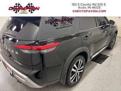 2023 Nissan Pathfinder Platinum