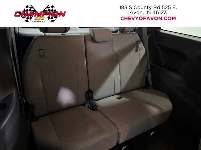 2025 Toyota Sienna LE