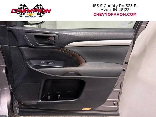 2015 Toyota Highlander LE