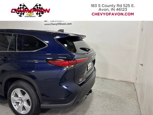 2022 Toyota Highlander LE