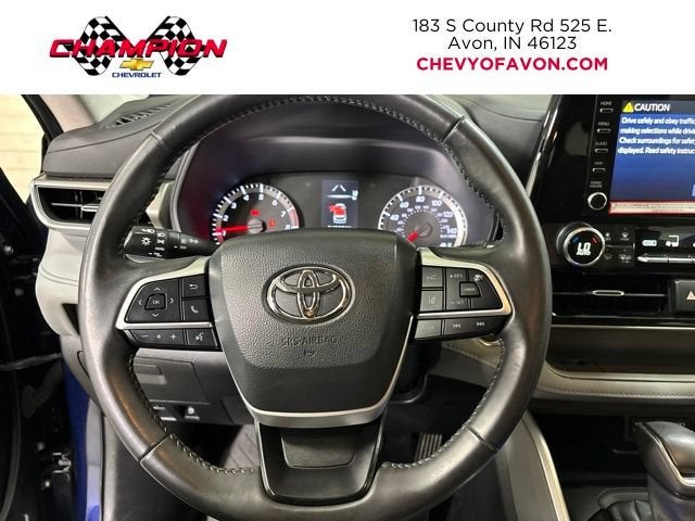 2022 Toyota Highlander LE