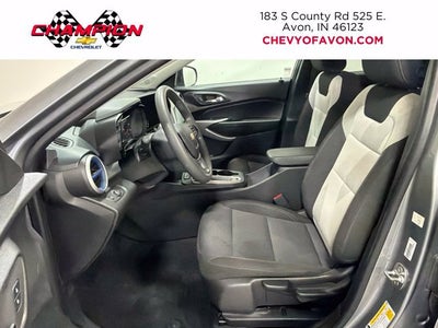 2025 Chevrolet Trax LS