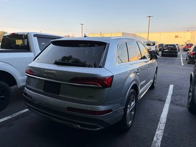 2022 Audi Q7 Premium 45 TFSI quattro Tiptronic
