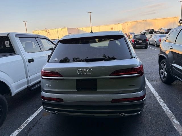 2022 Audi Q7 Premium 45 TFSI quattro Tiptronic